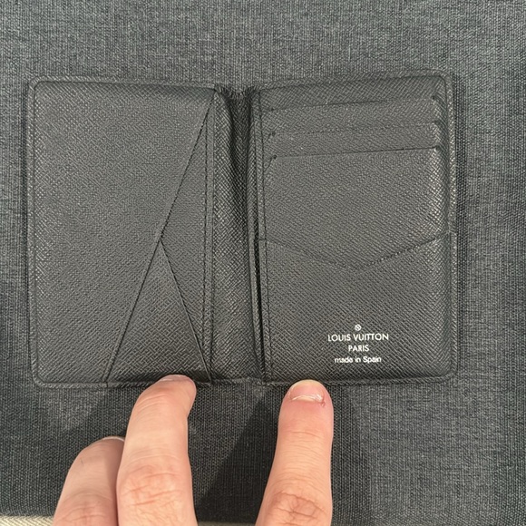 Men’s Louis Vuitton Wallet (Black) - Picture 4 of 6